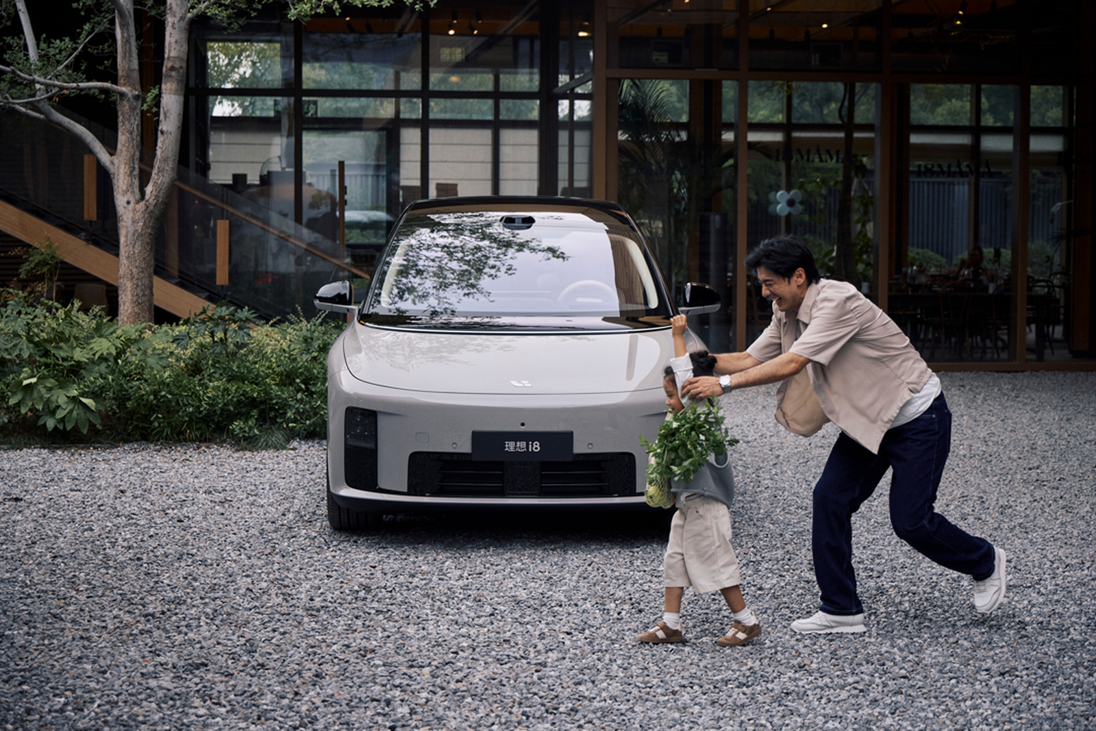 银河国际汽车 创造移动的家 创造幸福的家